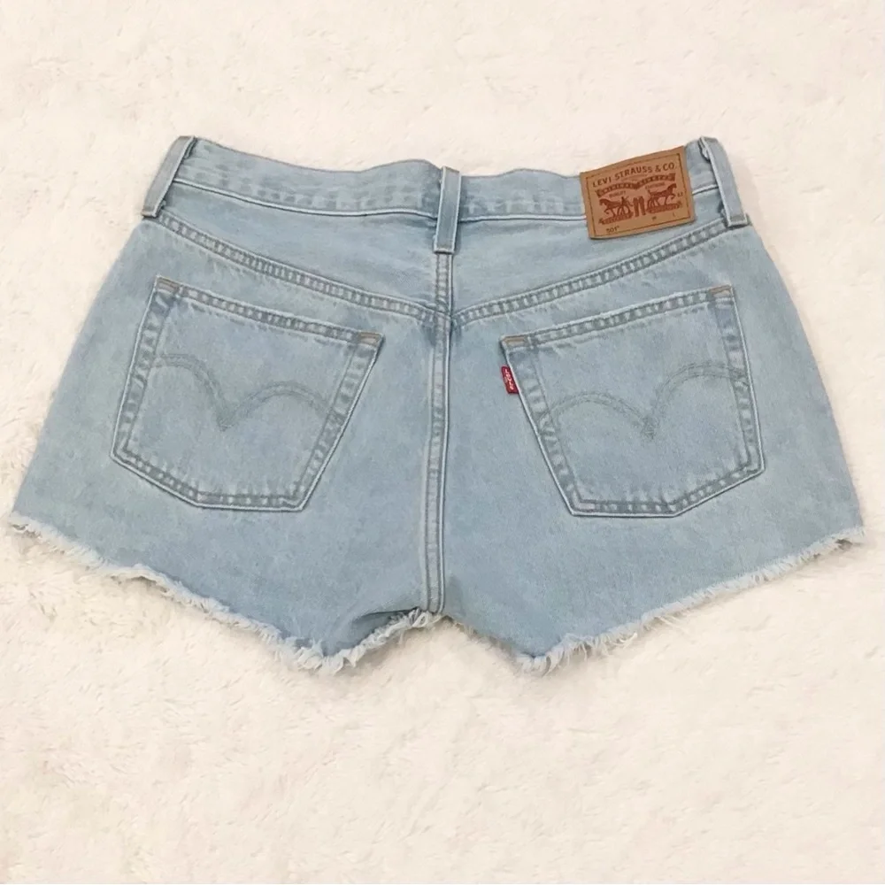 Levi’s 501 W28 (US 6/7) Denim Womens Shorts Irregular High Rise Luxor 56327-0113 - Picture 6 of 13